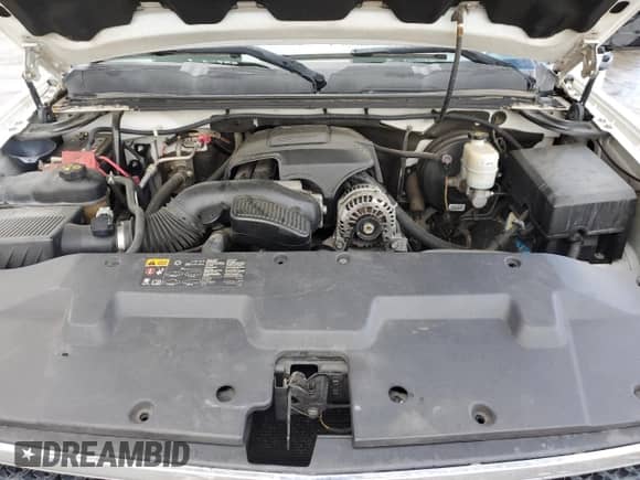 2011 Chevrolet Silverado 1500 LT z VIN 1GCRCSEA4BZ403876, wystawiony jako Copart lot #56287935 z przebiegiem 331 859 mil mil oraz Szkoda całkowita • Salvage title. Historia ofert i sprzedaży dostępna na DreamBid. Obrazek 11.