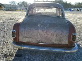 ✅ 1964 Mercedes-Benz 240 • VIN: N0V1NNUMBER11110 • Lot: 86741024. Wystawiony na Copart z przebiegiem Nie podano. Bezpłatny archiwum sprzedaży aukcyjnych z USA i szczegółowy raport historii pojazdu na DreamBid. Zdjęcie 6.