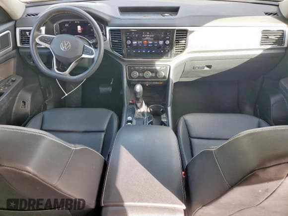 ✅ 2023 Volkswagen Atlas SE • VIN: 1V2WP2CA1PC519538 • Lot: 92046085. Listed on Copart with 48,239 mi. Free auction sales archive from the USA and detailed vehicle history report at DreamBid. Image 8.