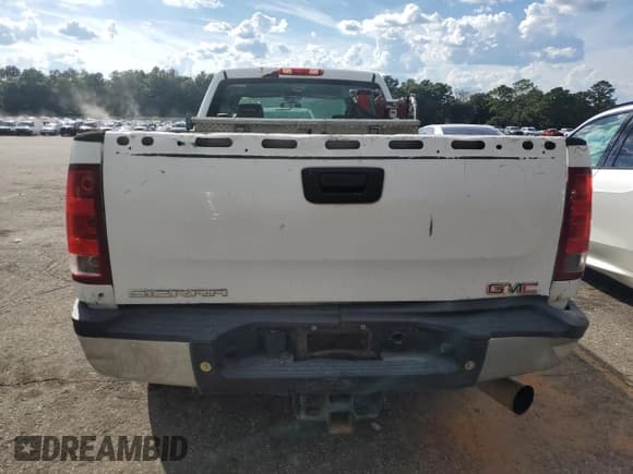 ✅ 2013 GMC Sierra 1500 • VIN: 1GT11ZC84DF174907 • Лот: 84462865. Опубликован ранее на Copart с пробегом 203 810 миль. Бесплатный доступ к архиву аукционных продаж из США и подробный отчёт об истории автомобиля на DreamBid. Изображение 6.