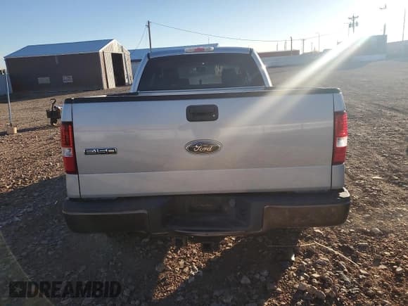 ✅ 2004 Ford F-150 XLT • VIN: 1FTPX14574NA60663 • Lot: 86195855. Wystawiony na Copart z przebiegiem 86 753 mil. Bezpłatny archiwum sprzedaży aukcyjnych z USA i szczegółowy raport historii pojazdu na DreamBid. Zdjęcie 6.