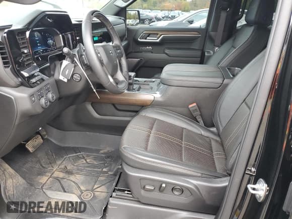 ✅ 2025 Chevrolet Silverado 1500 High Country • VIN: 1GCUKJE89SZ161560 • Lot: 85672395. Listed on Copart with 9,390 mi. Free auction sales archive from the USA and detailed vehicle history report at DreamBid. Image 7.