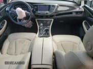 ✅ 2020 Buick Envision Preferred • VIN: LRBFX1SA0LD108910 • Лот: 62222695. Опубликован ранее на Copart с пробегом Не указан. Бесплатный доступ к архиву аукционных продаж из США и подробный отчёт об истории автомобиля на DreamBid. Изображение 8.