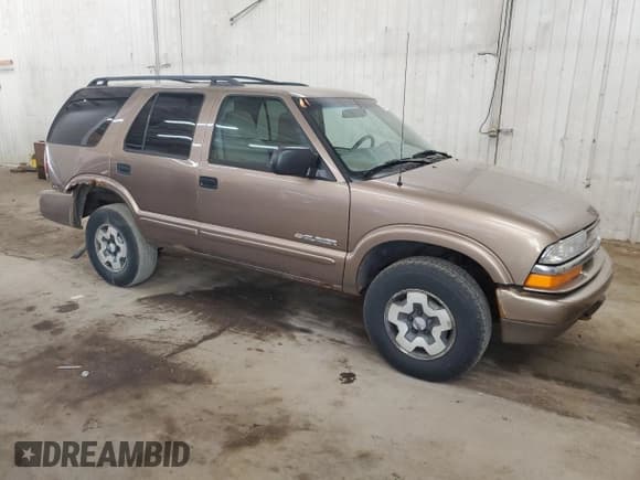 ✅ 2004 Chevrolet Blazer LS • VIN: 1GNDT13X24K161216 • Lot: 56031935. Wystawiony na Copart z przebiegiem 146 267 mil. Bezpłatny archiwum sprzedaży aukcyjnych z USA i szczegółowy raport historii pojazdu na DreamBid. Zdjęcie 4.