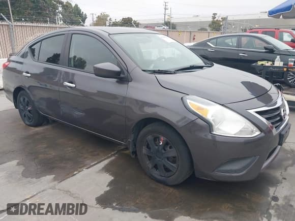 ✅ 2015 Nissan Versa S Plus • VIN: 3N1CN7AP2FL810070 • Lot: 43538313. Listed on IAAI with 133,823 mi. Free auction sales archive from the USA and detailed vehicle history report at DreamBid. Image 1.