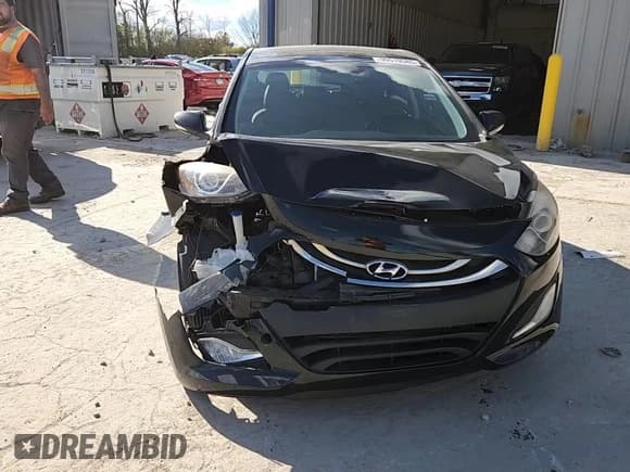 ✅ 2013 Hyundai Elantra • VIN: KMHD35LE5DU044468 • Лот: 90519585. Опубликован ранее на Copart с пробегом 132 353 миль. Бесплатный доступ к архиву аукционных продаж из США и подробный отчёт об истории автомобиля на DreamBid. Изображение 13.