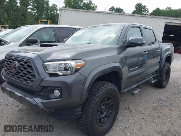 ✅ 2020 Toyota Tacoma SR5 • VIN: 3TMAZ5CNXLM117424 • Lot: 42814654. Wystawiony na IAAI z przebiegiem 95 225 mil. Bezpłatny archiwum sprzedaży aukcyjnych z USA i szczegółowy raport historii pojazdu na DreamBid. Zdjęcie 17.