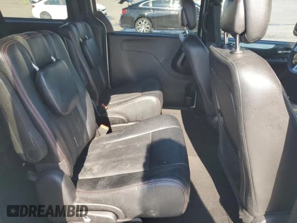 ✅ 2016 Dodge Grand Caravan R/T • VIN: 2C4RDGEG7GR311922 • Лот: 69155925. Опубликован ранее на Copart с пробегом 130 681 миль. Бесплатный доступ к архиву аукционных продаж из США и подробный отчёт об истории автомобиля на DreamBid. Изображение 11.