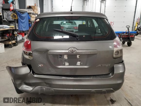✅ 2006 Toyota Matrix XR • VIN: 2T1KR32E66C605731 • Лот: 90784405. Опубликован ранее на Copart с пробегом 250 377 миль. Бесплатный доступ к архиву аукционных продаж из США и подробный отчёт об истории автомобиля на DreamBid. Изображение 6.