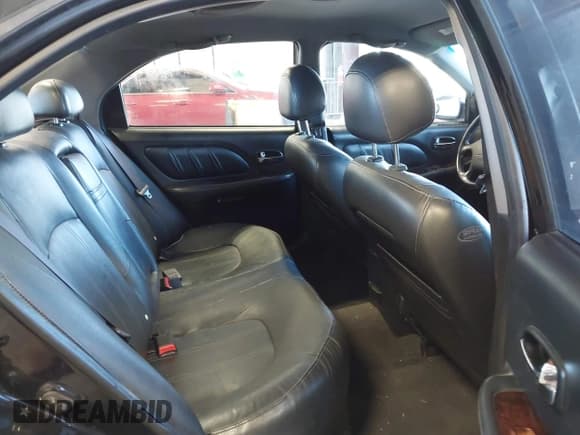 ✅ 2004 Hyundai Sonata GLS • VIN: KMHWF35H94A960258 • Lot: 42828472. Listed on IAAI with 174,356 mi. Free auction sales archive from the USA and detailed vehicle history report at DreamBid. Image 8.