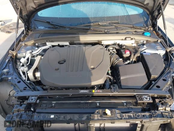 ✅ 2025 Volvo S60 Core • VIN: 7JRL12FJ8SG362112 • Lot: 43809675. Listed on IAAI with 9,597 mi. Free auction sales archive from the USA and detailed vehicle history report at DreamBid. Image 10.