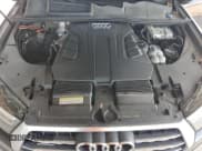 ✅ 2018 Audi Q7 Premium Plus • VIN: WA1LAAF74JD021717 • Lot: 71249505. Wystawiony na Copart z przebiegiem 91 859 mil. Bezpłatny archiwum sprzedaży aukcyjnych z USA i szczegółowy raport historii pojazdu na DreamBid. Zdjęcie 12.