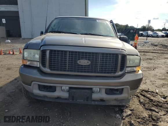 ✅ 2003 Ford Excursion Limited • VIN: 1FMSU43P23EC87096 • Lot: 83789475. Wystawiony na Copart z przebiegiem 140 961 mil. Bezpłatny archiwum sprzedaży aukcyjnych z USA i szczegółowy raport historii pojazdu na DreamBid. Zdjęcie 5.