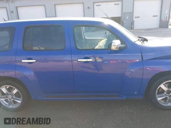 ✅ 2009 Chevrolet HHR 1LT • VIN: 3GNCA23B69S590964 • Lot: 41920923. Listed on IAAI with 216,008 mi. Free auction sales archive from the USA and detailed vehicle history report at DreamBid. Image 13.