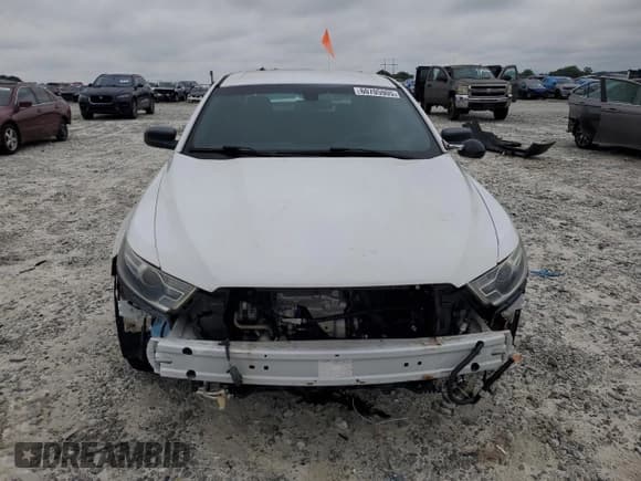 ✅ 2016 Ford Police Interceptor • VIN: 1FAHP2MT6GG154685 • Lot: 60705905. Listed on Copart with 112,952 mi. Free auction sales archive from the USA and detailed vehicle history report at DreamBid. Image 5.