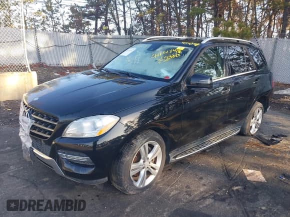 ✅ 2014 Mercedes-Benz M 350 • VIN: 4JGDA5HB9EA272383 • Lot: 41143418. Listed on IAAI with 164,407 mi. Free auction sales archive from the USA and detailed vehicle history report at DreamBid. Image 18.