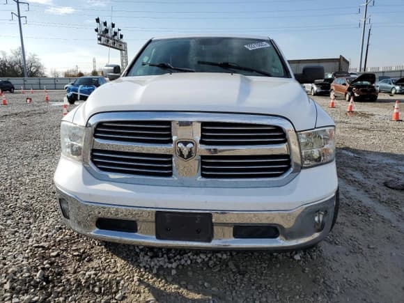 ✅ 2017 Ram 1500 Big Horn • VIN: 1C6RR7GT7HS628649 • Lot: 92215925. Wystawiony na Copart z przebiegiem 183 422 mil. Bezpłatny archiwum sprzedaży aukcyjnych z USA i szczegółowy raport historii pojazdu na DreamBid. Zdjęcie 5.