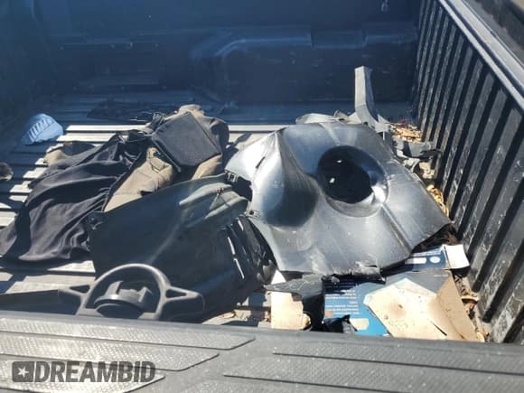 ✅ 2011 Toyota Tacoma • VIN: 5TFLU4EN4BX006729 • Lot: 56919605. Listed on Copart with 392,495 mi. Free auction sales archive from the USA and detailed vehicle history report at DreamBid. Image 12.