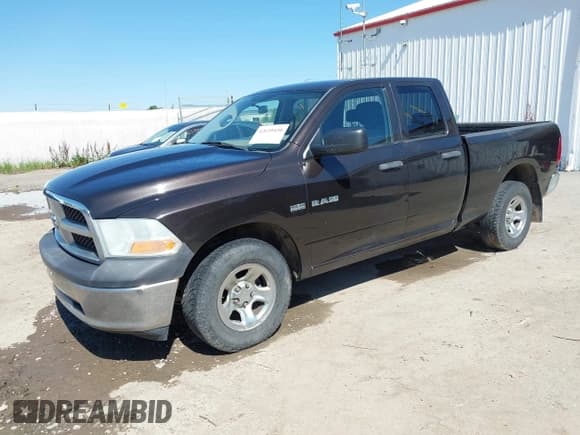 ✅ 2010 Dodge 1500 SLT • VIN: 1D7RV1GT4AS257379 • Lot: 42659430. Listed on IAAI with 206,013 mi. Free auction sales archive from the USA and detailed vehicle history report at DreamBid. Image 2.