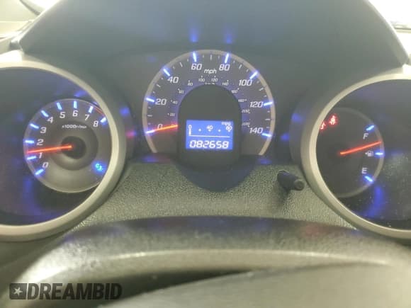 ✅ 2013 Honda Fit • VIN: JHMGE8H35DC042311 • Лот: 89647285. Опубликован ранее на Copart с пробегом 82 658 миль. Бесплатный доступ к архиву аукционных продаж из США и подробный отчёт об истории автомобиля на DreamBid. Изображение 9.