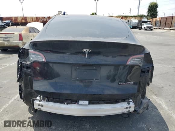 ✅ 2022 Tesla Model Y Performance • VIN: 7SAYGDEF1NF484582 • Lot: 59596305. Listed on Copart with 7,611 mi. Free auction sales archive from the USA and detailed vehicle history report at DreamBid. Image 6.