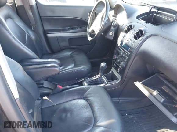 ✅ 2010 Chevrolet HHR 1LT • VIN: 3GNBABDB5AS528955 • Lot: 41377365. Listed on IAAI with 179,505 mi. Free auction sales archive from the USA and detailed vehicle history report at DreamBid. Image 5.