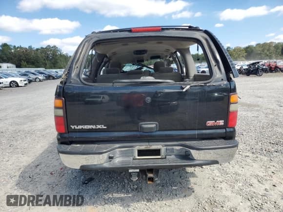 ✅ 2004 GMC Yukon XL SLT • VIN: 3GKFK16Z54G315303 • Lot: 86328755. Wystawiony na Copart z przebiegiem 286 215 mil. Bezpłatny archiwum sprzedaży aukcyjnych z USA i szczegółowy raport historii pojazdu na DreamBid. Zdjęcie 6.