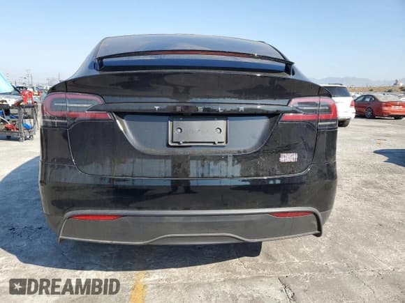 ✅ 2024 Tesla Model X Plaid • VIN: 7SAXCBE66RF447853 • Лот: 68487645. Опубликован ранее на Copart с пробегом 16 665 миль. Бесплатный доступ к архиву аукционных продаж из США и подробный отчёт об истории автомобиля на DreamBid. Изображение 6.