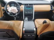 ✅ 2018 Land Rover Discovery HSE Luxury • VIN: SALRT2RV9JA057438 • Lot: 80030055. Listed on Copart with 59,091 mi. Free auction sales archive from the USA and detailed vehicle history report at DreamBid. Image 8.