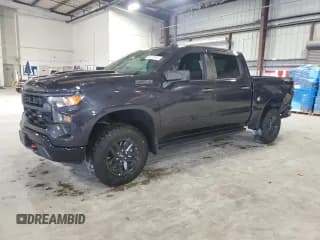 ✅ 2023 Chevrolet Silverado 1500 Custom Trail Boss • VIN: 3GCPDCEK9PG172726 • Lot: 59728705. Wystawiony na Copart z przebiegiem 27 506 mil. Bezpłatny archiwum sprzedaży aukcyjnych z USA i szczegółowy raport historii pojazdu na DreamBid. Zdjęcie 1.
