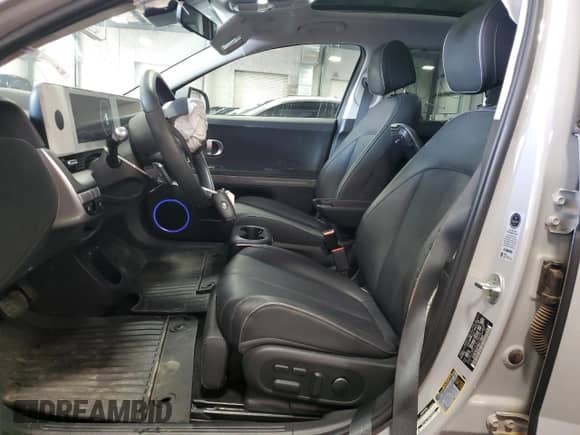 ✅ 2022 Hyundai Ioniq 5 Limited • VIN: KM8KRDAF4NU118833 • Лот: 70930755. Опубликован ранее на Copart с пробегом 29 906 миль. Бесплатный доступ к архиву аукционных продаж из США и подробный отчёт об истории автомобиля на DreamBid. Изображение 7.