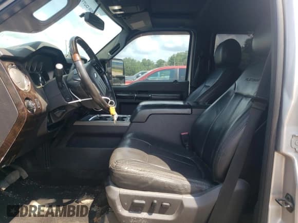 ✅ 2014 Ford F-250 Lariat • VIN: 1FT7W2BT0EEA51783 • Lot: 69184515. Listed on Copart with 216,699 mi. Free auction sales archive from the USA and detailed vehicle history report at DreamBid. Image 7.