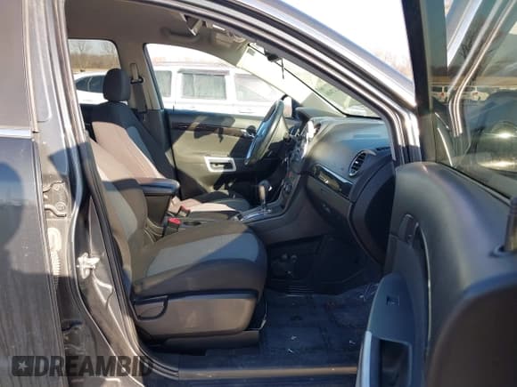 ✅ 2015 Chevrolet Captiva Sport LT • VIN: 3GNAL3EK7FS530496 • Lot: 41470406. Wystawiony na IAAI z przebiegiem 132 142 mil. Bezpłatny archiwum sprzedaży aukcyjnych z USA i szczegółowy raport historii pojazdu na DreamBid. Zdjęcie 5.