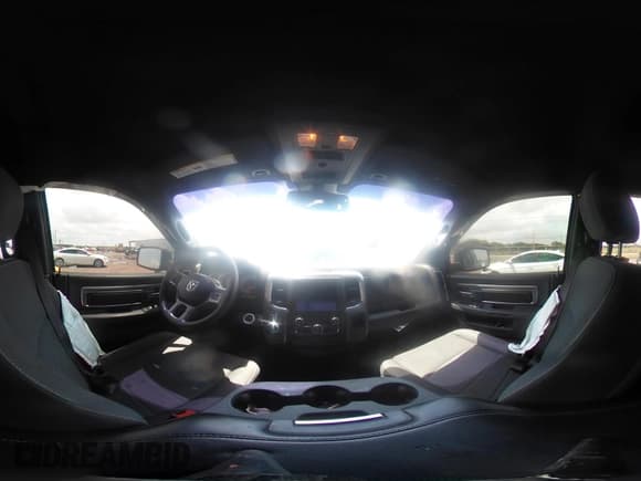 ✅ 2021 Ram 1500 Warlock • VIN: 1C6RR6GG1MS548349 • Lot: 41908804. Wystawiony na IAAI z przebiegiem 59 855 mil. Bezpłatny archiwum sprzedaży aukcyjnych z USA i szczegółowy raport historii pojazdu na DreamBid. Zdjęcie 20.