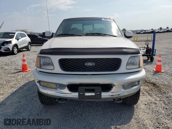 ✅ 1998 Ford F-150 XL • VIN: 1FTZX08WXWKA63762 • Lot: 80391495. Listed on Copart with 187,598 mi. Free auction sales archive from the USA and detailed vehicle history report at DreamBid. Image 5.