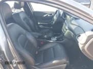 ✅ 2017 Infiniti QX30 Premium • VIN: SJKCH5CR3HA017570 • Lot: 43606120. Wystawiony na IAAI z przebiegiem 138 678 mil. Bezpłatny archiwum sprzedaży aukcyjnych z USA i szczegółowy raport historii pojazdu na DreamBid. Zdjęcie 5.