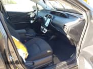 ✅ 2018 Toyota Prius Premium • VIN: JTDKARFP7J3075731 • Lot: 43646815. Wystawiony na IAAI z przebiegiem Nie podano. Bezpłatny archiwum sprzedaży aukcyjnych z USA i szczegółowy raport historii pojazdu na DreamBid. Zdjęcie 5.