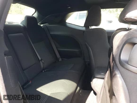 ✅ 2019 Dodge Challenger R/T • VIN: 2C3CDZBT3KH663465 • Lot: 69218094. Wystawiony na Copart z przebiegiem 17 370 mil. Bezpłatny archiwum sprzedaży aukcyjnych z USA i szczegółowy raport historii pojazdu na DreamBid. Zdjęcie 10.