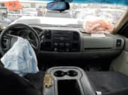 ✅ 2008 Chevrolet Silverado 2500HD Work Truck • VIN: 1GCHK23K18F175453 • Lot: 44219344. Wystawiony na Copart z przebiegiem Nie podano. Bezpłatny archiwum sprzedaży aukcyjnych z USA i szczegółowy raport historii pojazdu na DreamBid. Zdjęcie 8.