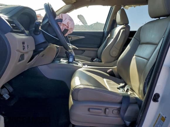 ✅ 2019 Honda Pilot EX-L • VIN: 5FNYF5H4XKB013302 • Lot: 94349475. Listed on Copart with 56,295 mi. Free auction sales archive from the USA and detailed vehicle history report at DreamBid. Image 7.