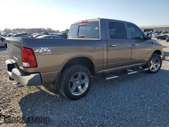 2009 Dodge 1500 SLT z VIN 1D3HV13TX9S748991, wystawiony jako Copart lot #78083484 z przebiegiem 138 071 mil mil oraz Szkoda całkowita • Salvage title. Historia ofert i sprzedaży dostępna na DreamBid. Obrazek 3.