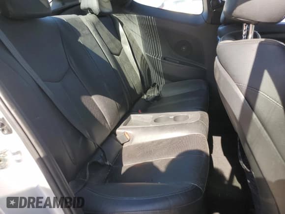 ✅ 2014 Hyundai Veloster Turbo • VIN: KMHTC6AE9EU182472 • Lot: 53327835. Wystawiony na Copart z przebiegiem 122 570 mil. Bezpłatny archiwum sprzedaży aukcyjnych z USA i szczegółowy raport historii pojazdu na DreamBid. Zdjęcie 10.