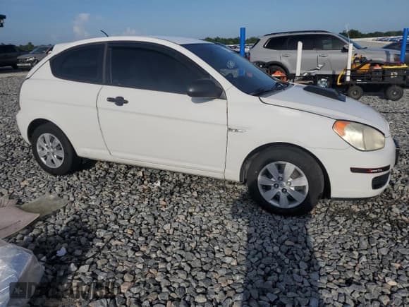 ✅ 2008 Hyundai Accent GS • VIN: KMHCM36C38U058172 • Лот: 63912715. Опубликован ранее на Copart с пробегом 60 314 миль. Бесплатный доступ к архиву аукционных продаж из США и подробный отчёт об истории автомобиля на DreamBid. Изображение 4.