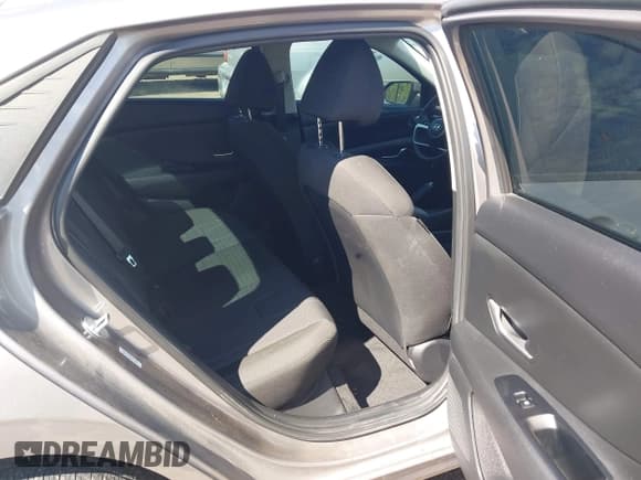 ✅ 2023 Hyundai Elantra SE • VIN: KMHLL4AG6PU575998 • Лот: 43329620. Опубликован ранее на IAAI с пробегом 15 275 миль. Бесплатный доступ к архиву аукционных продаж из США и подробный отчёт об истории автомобиля на DreamBid. Изображение 8.