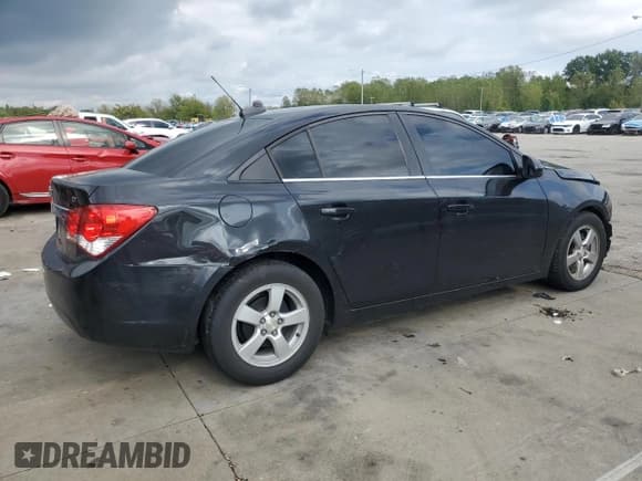 ✅ 2016 Chevrolet Cruze LT • VIN: 1G1PE5SB1G7184970 • Lot: 84369045. Listed on Copart with 87,078 mi. Free auction sales archive from the USA and detailed vehicle history report at DreamBid. Image 3.