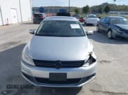 ✅ 2013 Volkswagen Jetta SE • VIN: 3VWDX7AJ0DM367204 • Lot: 43615310. Wystawiony na IAAI z przebiegiem 147 419 mil. Bezpłatny archiwum sprzedaży aukcyjnych z USA i szczegółowy raport historii pojazdu na DreamBid. Zdjęcie 12.