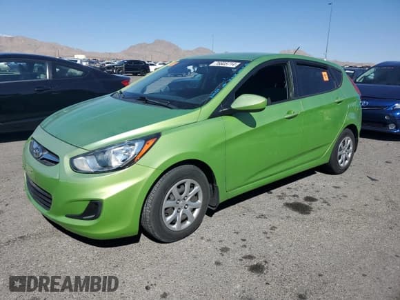 ✅ 2013 Hyundai Accent GS • VIN: KMHCT5AEXDU098203 • Лот: 76605714. Опубликован ранее на Copart с пробегом 54 804 миль. Бесплатный доступ к архиву аукционных продаж из США и подробный отчёт об истории автомобиля на DreamBid. Изображение 1.