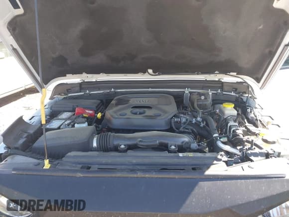 ✅ 2020 Jeep Wrangler Unlimited Sport S • VIN: 1C4HJXDN5LW204468 • Lot: 41855289. Wystawiony na IAAI z przebiegiem 62 610 mil. Bezpłatny archiwum sprzedaży aukcyjnych z USA i szczegółowy raport historii pojazdu na DreamBid. Zdjęcie 10.