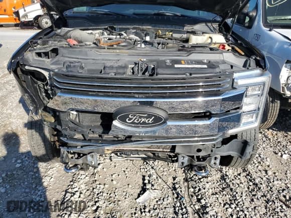 ✅ 2018 Ford F-450 • VIN: 1FT9W4DT1JED24368 • Lot: 73235634. Wystawiony na Copart z przebiegiem 65 774 mil. Bezpłatny archiwum sprzedaży aukcyjnych z USA i szczegółowy raport historii pojazdu na DreamBid. Zdjęcie 11.
