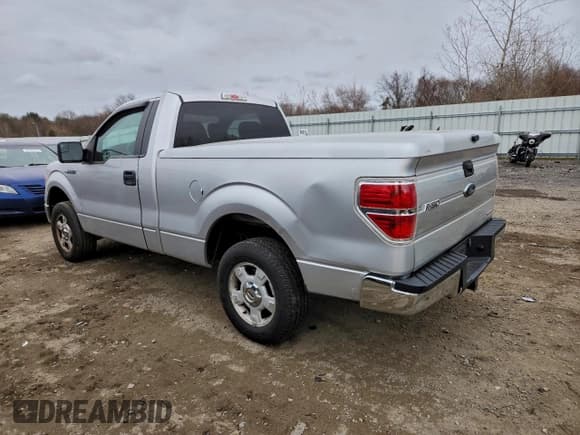 ✅ 2013 Ford F-150 STX • VIN: 1FTMF1CM5DFB25695 • Lot: 96217185. Listed on Copart with 146,677 mi. Free auction sales archive from the USA and detailed vehicle history report at DreamBid. Image 2.